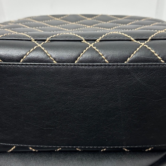 Authentic CHANEL
Black Leather Wild Stitch Boston Bag-preowned - Picture 9 of 11